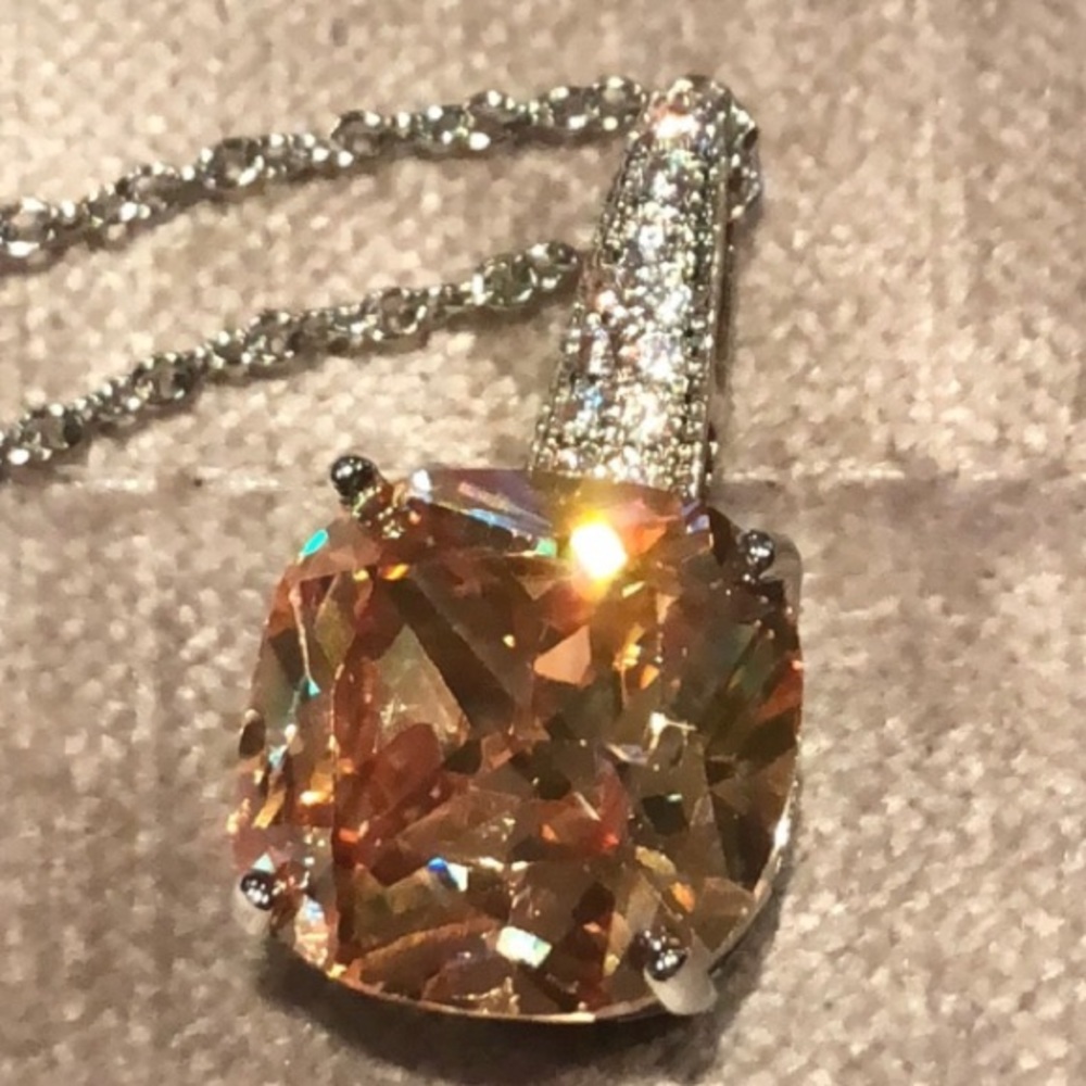 Elegant Silver and Gold Necklace